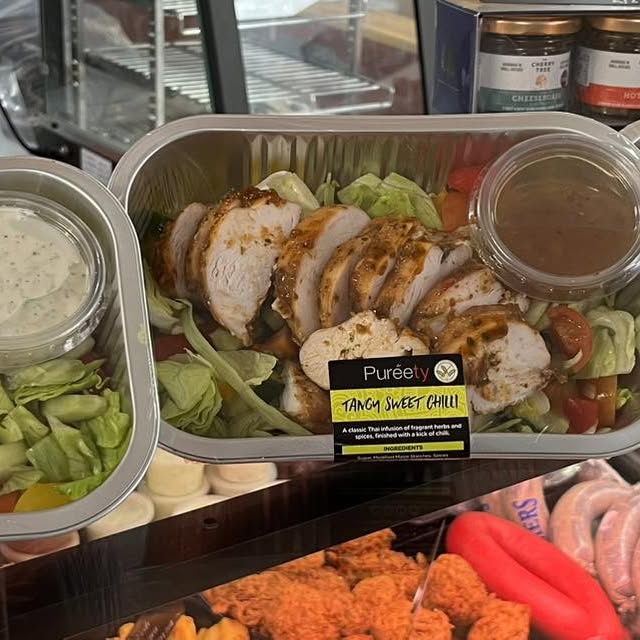Tangy sweet chilli chicken salad