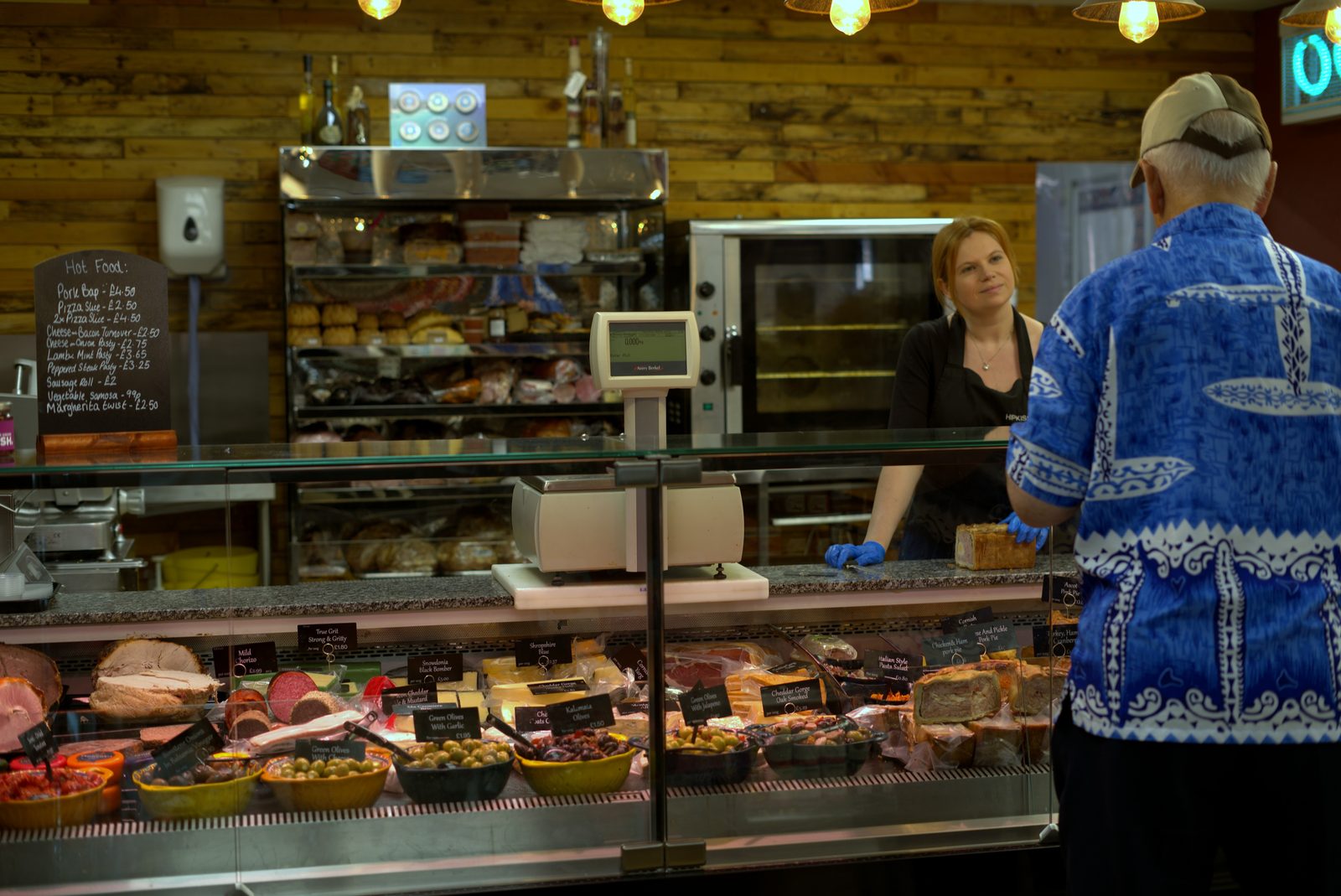 Counter service with staff